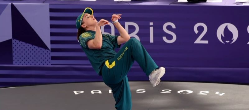 Raygun breakdancer