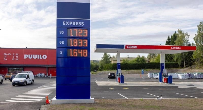 Nesta katkaisi toimitukset Teboilille