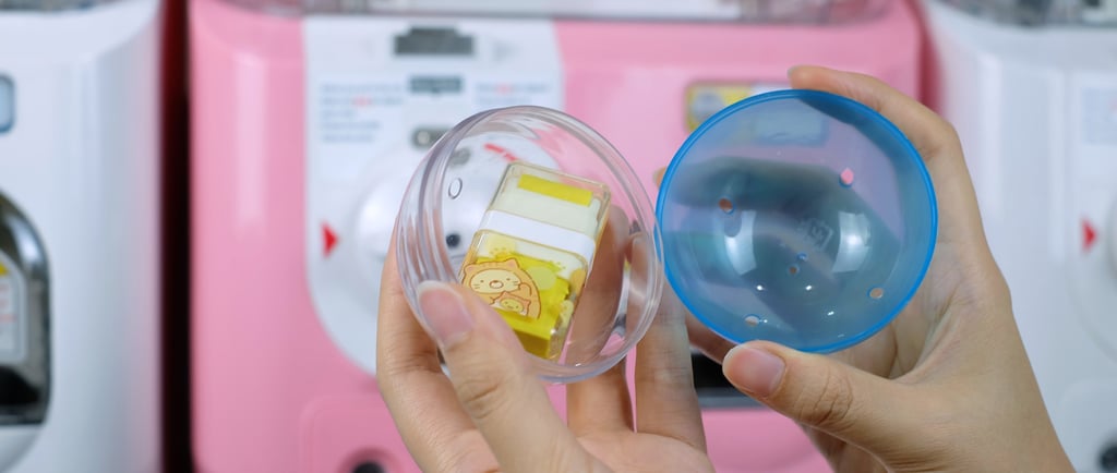 Bola Kapsul Gashapon