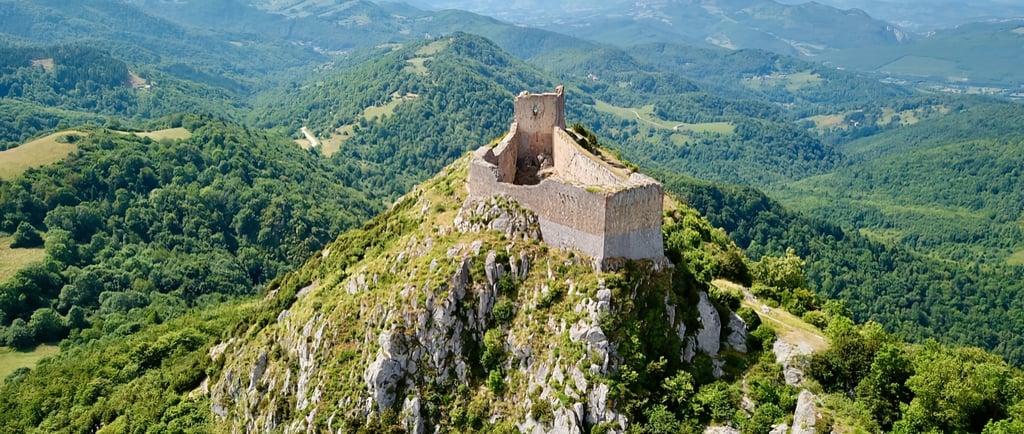château de Montségur haut lieu cathare