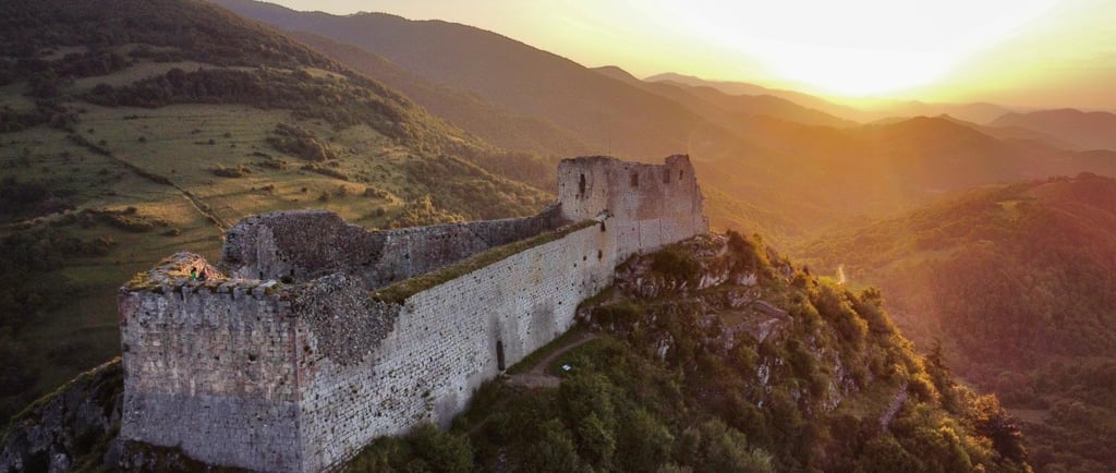 château de Montségur - Aude - Occitanie - voyage - tourisme - bespoketrip