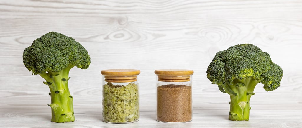 Images howing wet and dry broccoli fibre