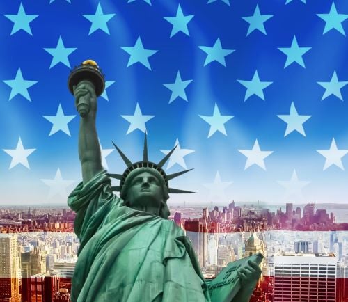 a statue of liberty statue and the statue of liberty