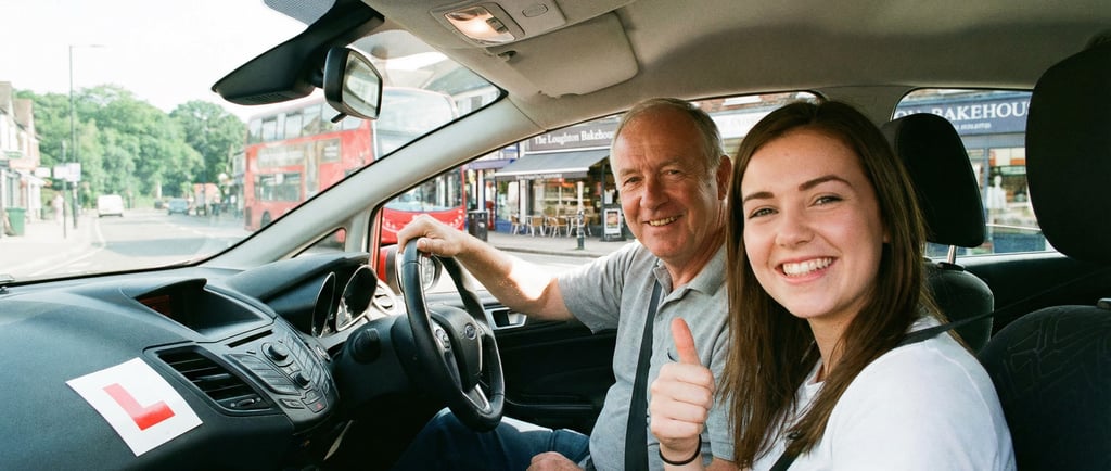 Student thanking their Loughton driving instructor after a productive lesson.
