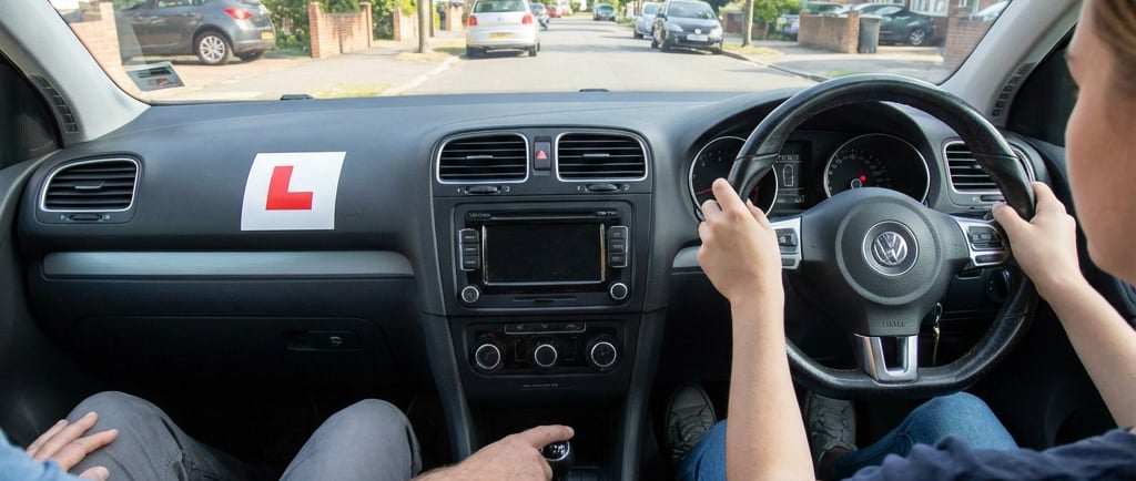 driving lessons Chigwell, learn to drive Chigwell, clutch control for beginners, driving instructor 