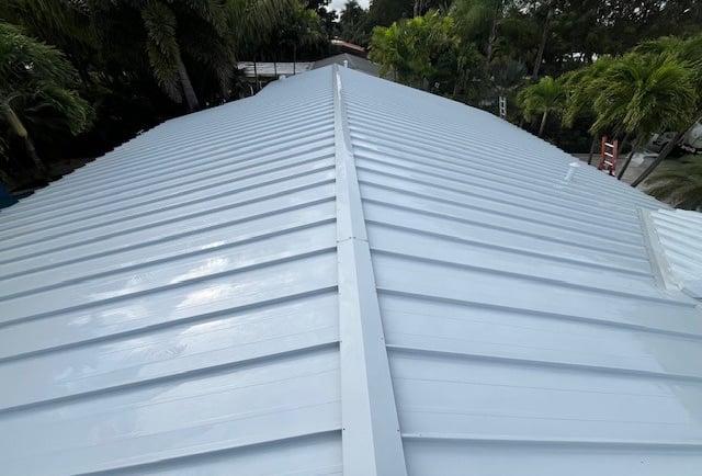 METAL ROOF SOFT WASHING BROWARD COUNTY FL 