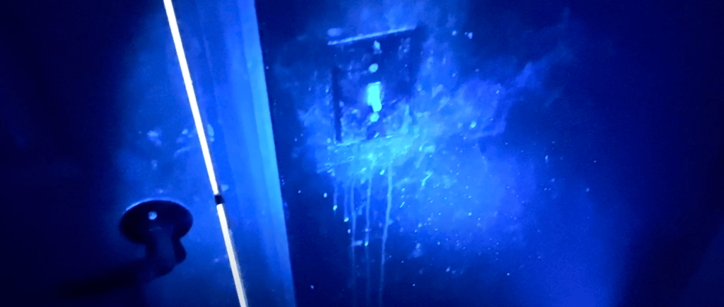 cleaning company in toronto to dental office in Vaughan showing dirty spaces exposed by UV