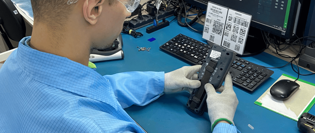 manutenção especializada de coletores de dados