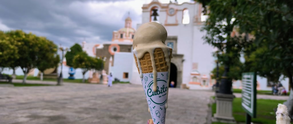 Helado frente a la iglesia de San Salvador El Verde
