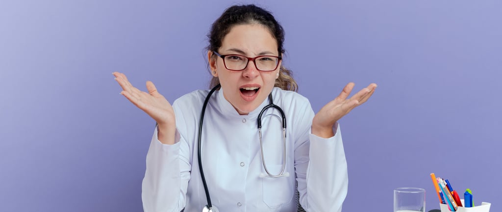 Banyak tenaga kesehatan yang kesulitan ketika menggunakan sistem manual