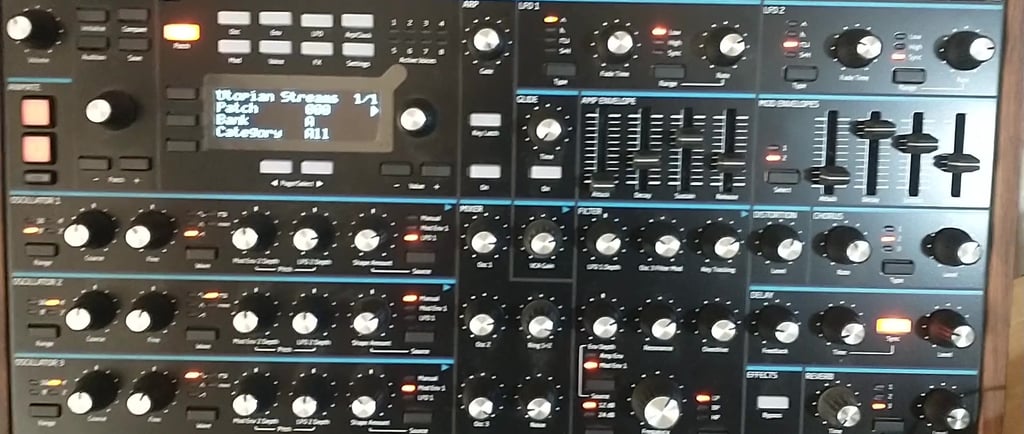 Novation Peak