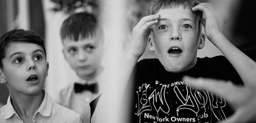 kid friendly wedding magicians