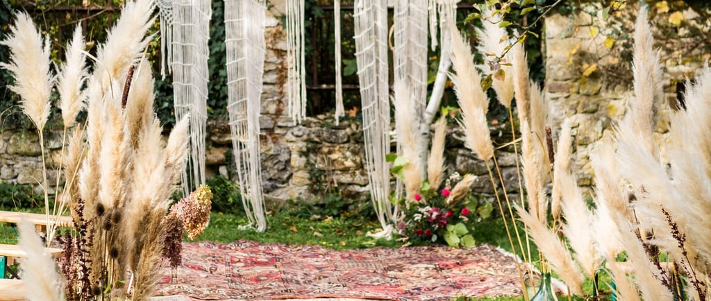 Arche de mariée cérémonie laïque tapis persan pampa