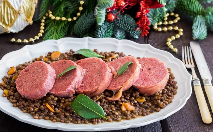 Capodanno New Year's cenone food cotechino