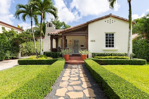 Beautiful Florida garden featuring a mix of native and exotic plants.