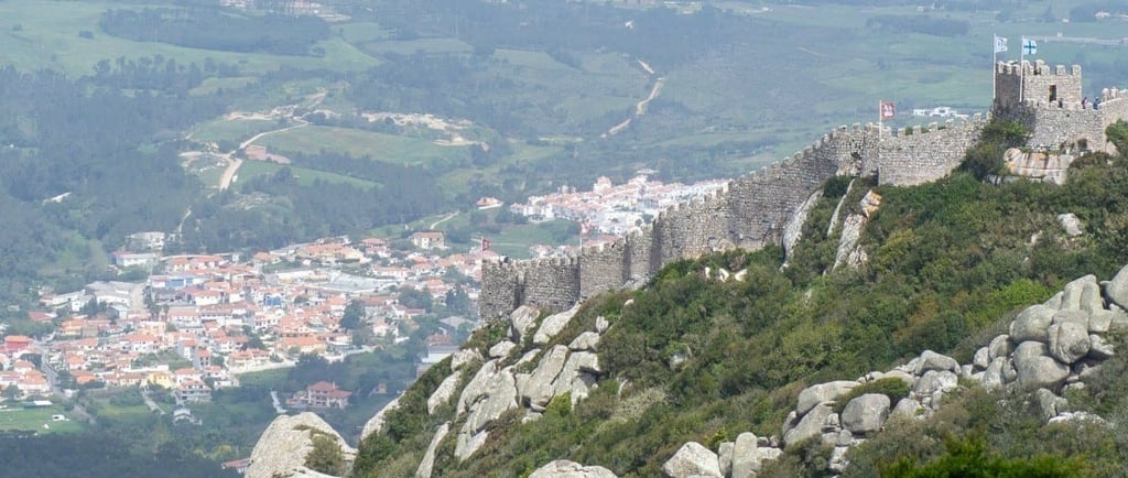 Comprar casa na Linha de Sintra ou na Costa de Prata – comparação entre zonas residenciais em Portug