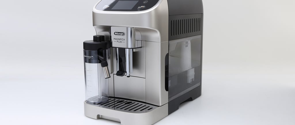 DeLonghi Magnifica Plus Coffee Machine