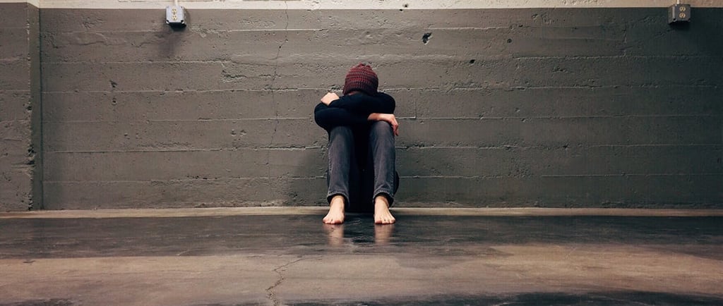 Photo by Pixabay: https://www.pexels.com/photo/person-leaning-on-wall-236151/