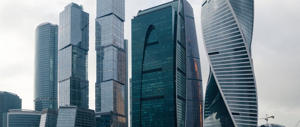 Photo by Pixabay: https://www.pexels.com/photo/architectural-photography-of-buildings-417430/