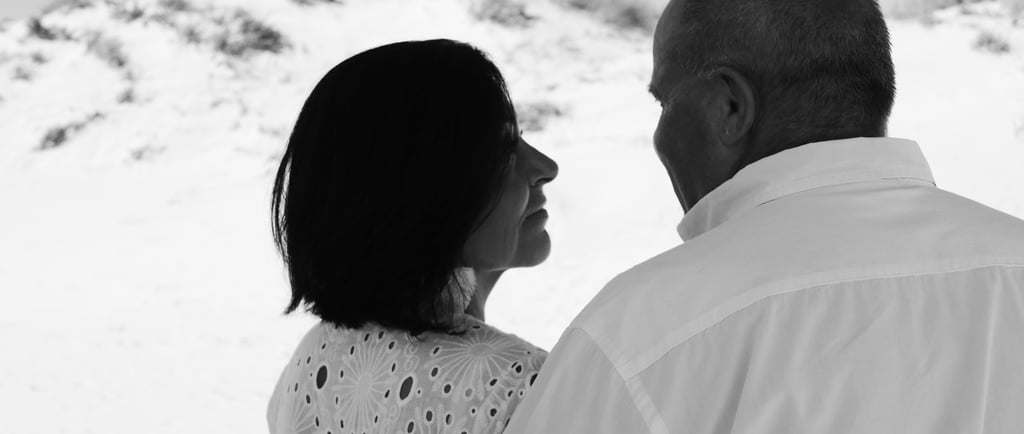 photo de couple, amour à la plage, algarve, Portugal