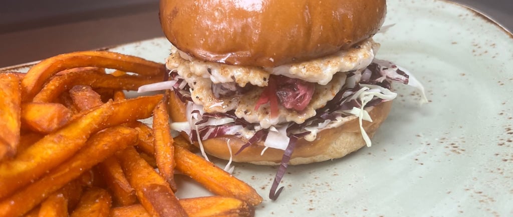 Crispy smash chicken burger • Smashed chicken patty burger Best smash chicken sandwich Griddle-s