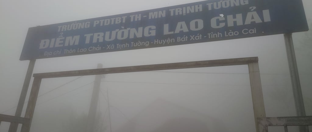 cổng trường lao chải xã Trịnh Trường, huyện Bát Xát, tỉnh Lào Cai