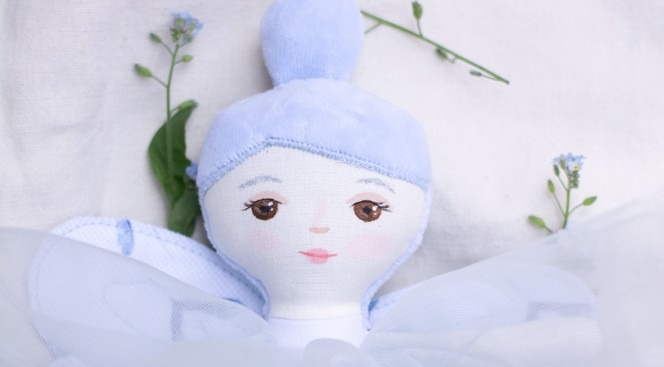 păpuşă handmade zână frumoasă pentru joc de imaginaţie