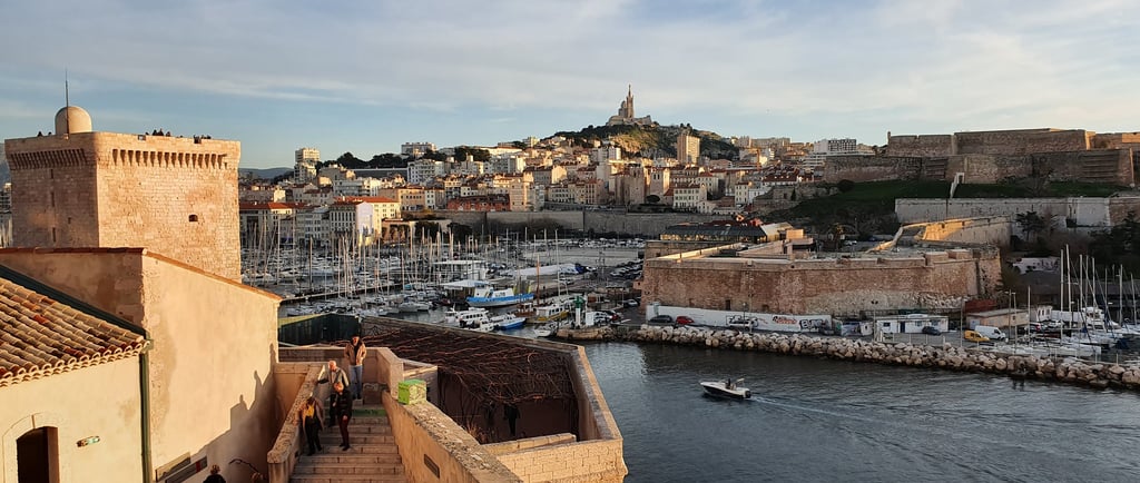 team building in Marseille @oleis travel events