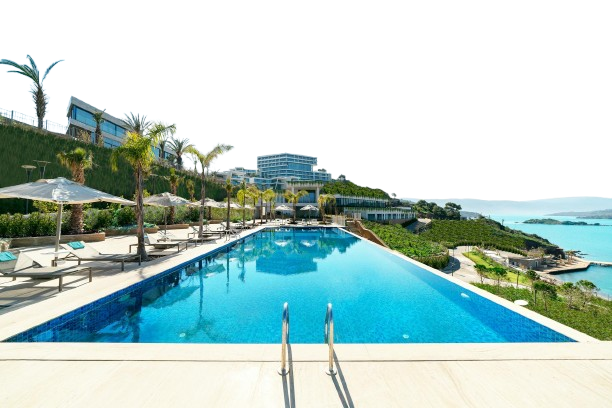 Holiday Hotel