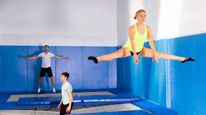 Treino de Ginástica de Trampolim para Perda de Peso