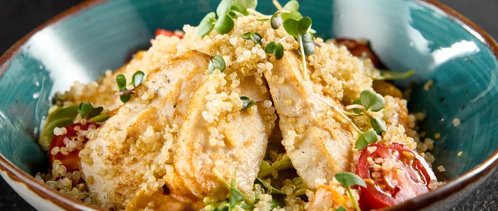 Receita Fitness de Salada de Quinoa com Frango