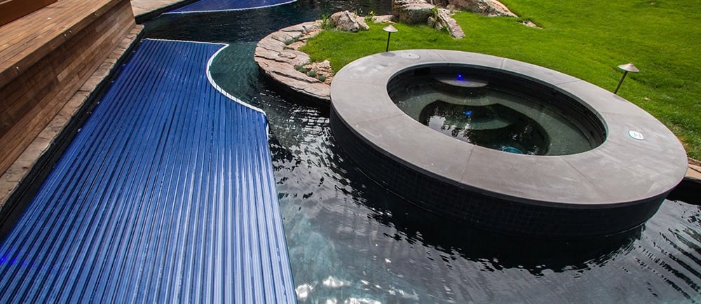 Covertech Grando Automatic Pool Custom deploys in custom-shaped pool