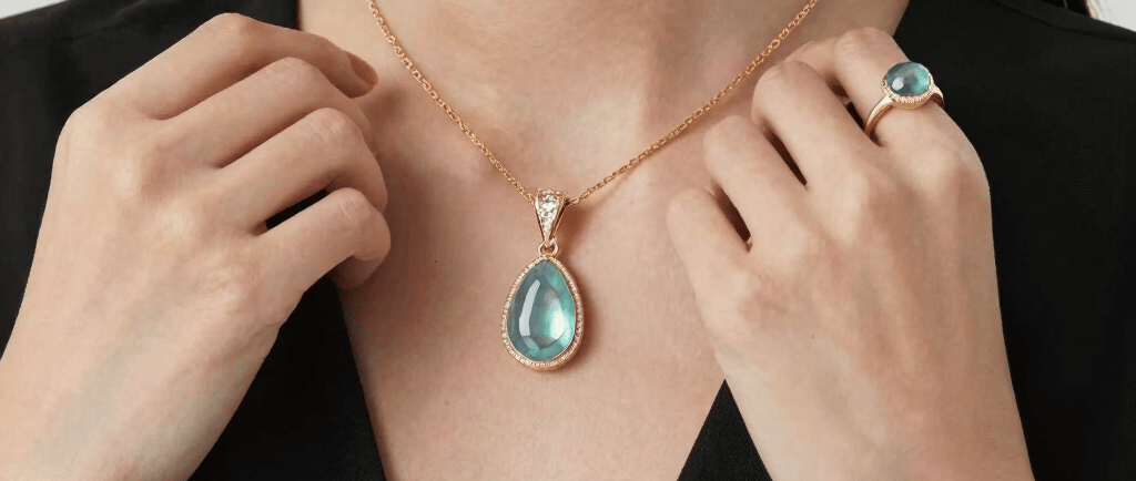 How to Style Artificial Jewellery Like a Fashion Expert