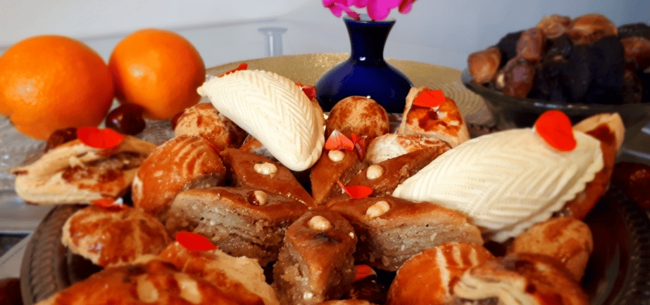 alt="cooking class baku" alt="azerbaijani cooking experience" alt="baku cooking workshop" alt="tradi