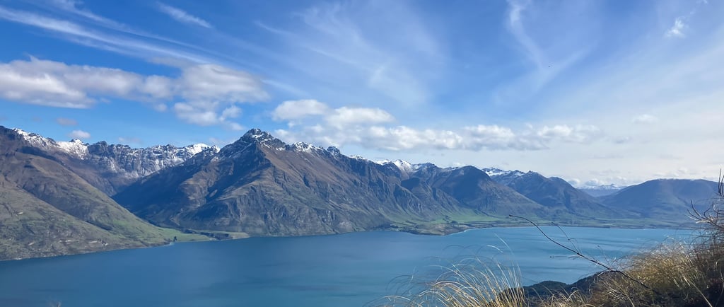 Scenic landscape view of Lake Wakatipu