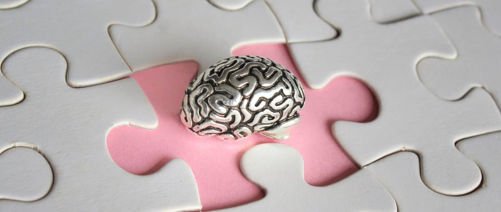 Image made with jigsaw puzzle pieces and the brain in the missing part.