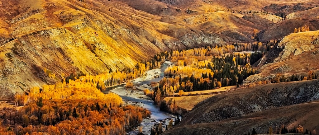 TOUR CHINA - TOURCHINA - REKOMENDASI TEMPAT BERLIBUR DI CHINA NOVEMBER 2025