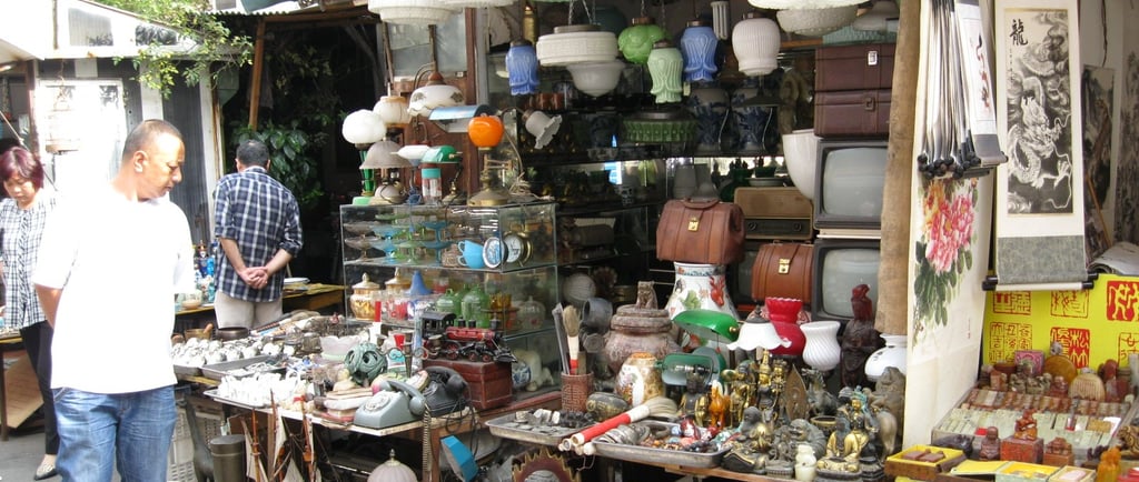 Dongtai Road Antique Market, Shanghai