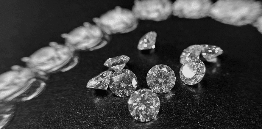 a bunch of cvd diamonds on a table