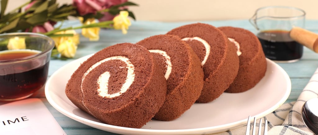 Rocambole - de - Chocolate - com - Recheio - Cremoso - de - Brigadeiro