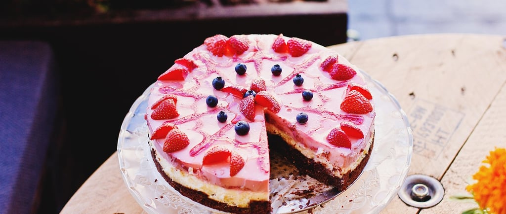 Torta - de - Morango - com - Passas - e - Chantilly - Cremoso - Especial