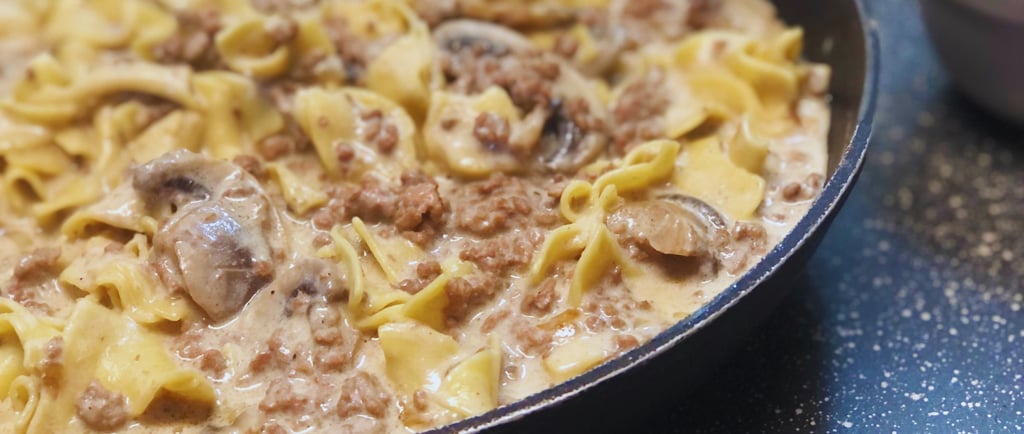 mushrooms and ground beef stroganoff