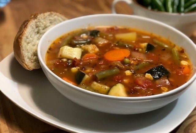 hearty veggie soup