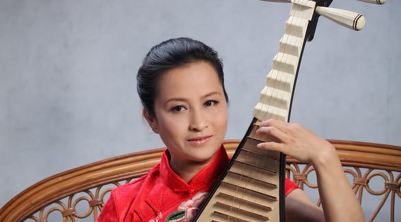 Pipa lesson at Toronto Chinese Music School