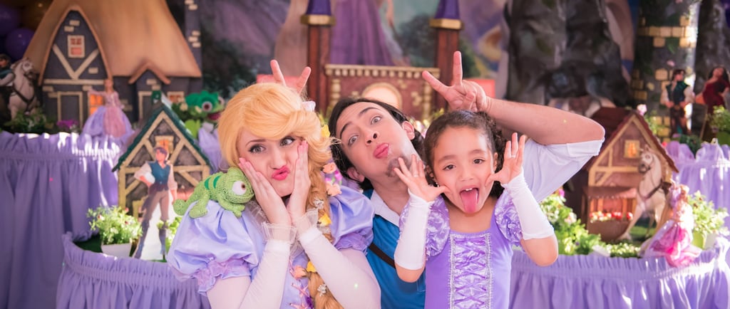 Personagem Vivo Rapunzel. Contratar personagens enrolados.