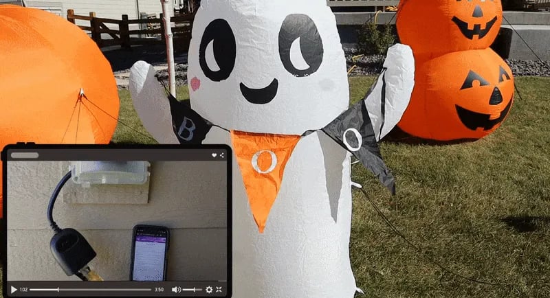 smart plug with inflatable ghost