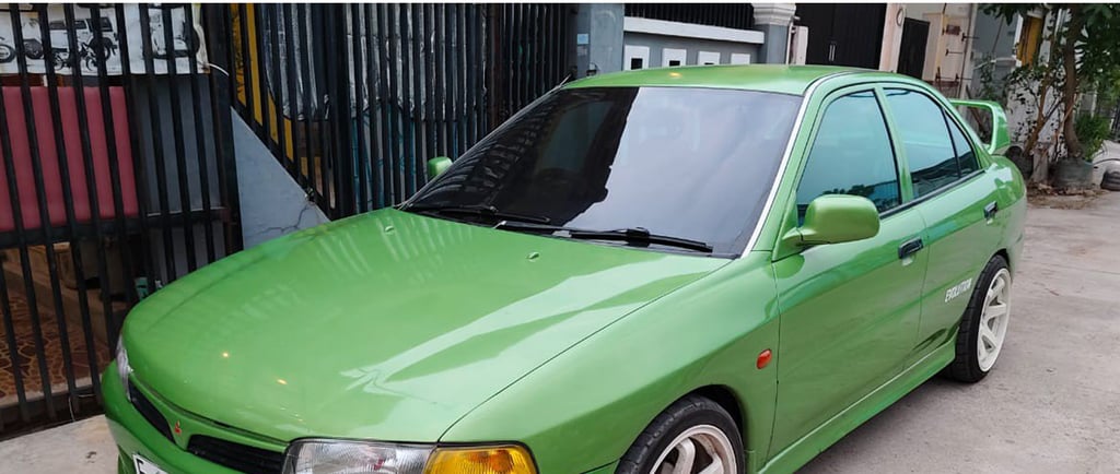 Dijual Mobil Mitsubishi Lancer 1999 Terbaik