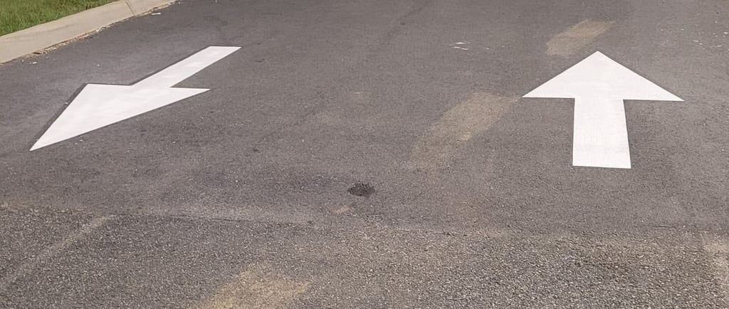 directional arrows for asphalt