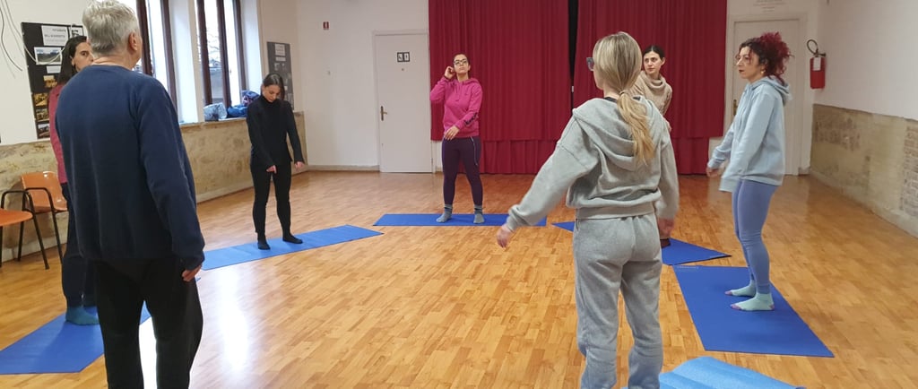 classe di bioenergetica, La Filosofia del Corpo per il Benessere Quotidiano – Meditazioni e Movimenti con Merleau-Ponty