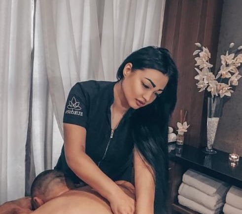 Female massage therapy in Noida for stress relief